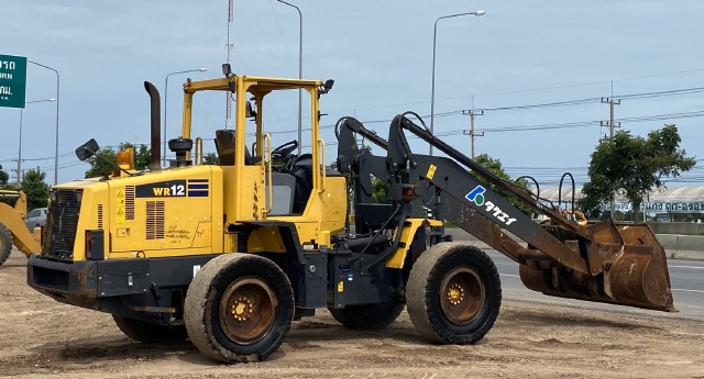 ขายรถตักล้อยาง KOMATSU WR12-6 (เทียบเท่า WA100-6) ปี 2014 นำเข้าจากญี่ปุ่น สภาพสวยพร้อมใช้ มีVDOการท