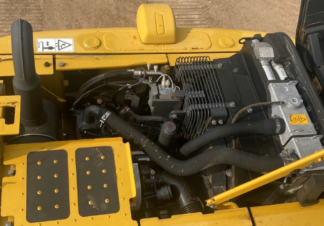 ขายรถขุด KOMATSU PC120-8 ปี 2011 นำเข้าจากญี่ปุ่น สภาพสวยพร้อมใช้ มีVDOการทำงานครับ