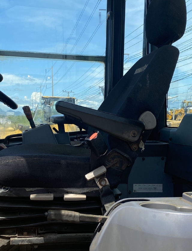 ขายรถตักล้อยาง KOMATSU WA100-6 ปี 2012 แขนยาวพิเศษ นำเข้าจากญี่ปุ่น สภาพสวยพร้อมใช้ มีVDOการทำงานครั