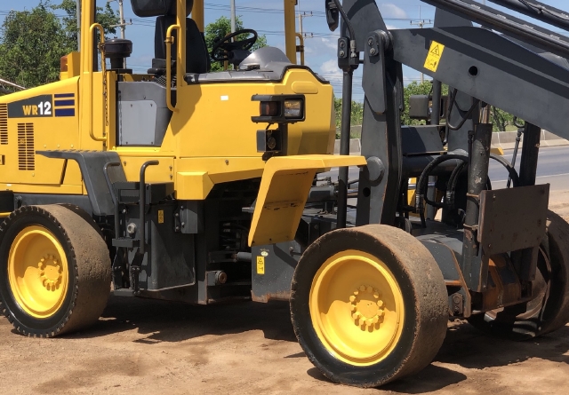 ขายรถตักล้อยาง KOMATSU WR12-6 (เทียบเท่า WA100-6) ปี 2011 นำเข้าจากญี่ปุ่น สภาพสวยพร้อมใช้ มีVDOการท
