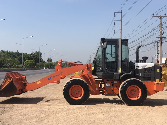 ขายรถตักล้อยาง HITACHI ZW100 (เท่าเทียบ WA100-6) ปี 2012 แขนยาวพิเศษ นำเข้าจากญี่ปุ่น สภาพสวยพร้อมใช