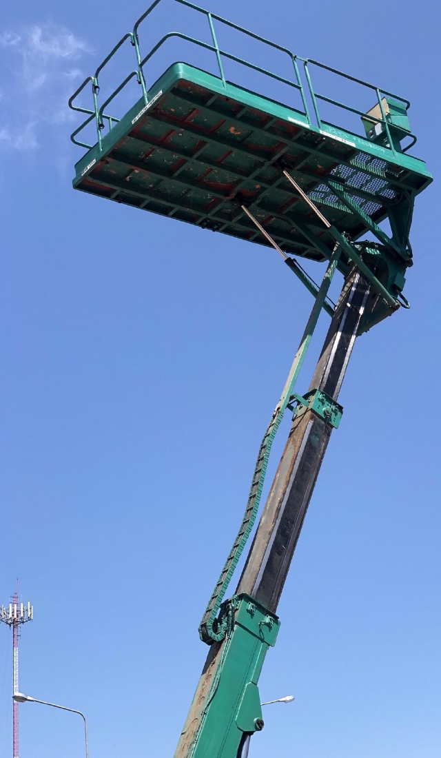 ขายรถกระเช้า HANIX HZ90W นำเข้าจากญี่ปุ่น สภาพสวยพร้อมใช้ มีVDOการทำงานครับ