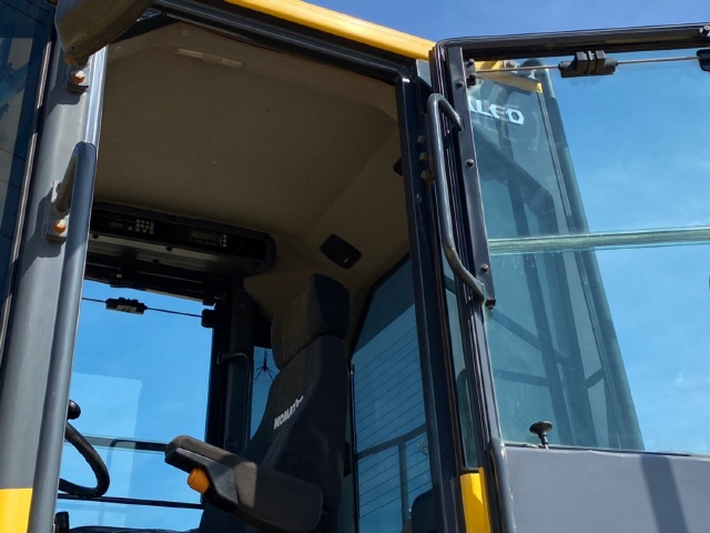 ขายรถตักล้อยาง KOMATSU WA380-6 นำเข้าจากญี่ปุ่น พร้อมใช้ มีVDOการทำงานครับ