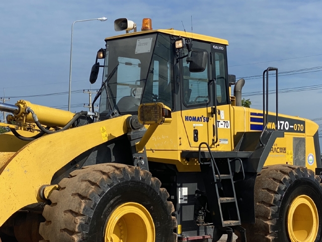 ขายรถตักล้อยาง KOMATSU WA470-5 นำเข้าจากญี่ปุ่น สภาพสวยพร้อมใช้ มีVDOการทำงานครับ
