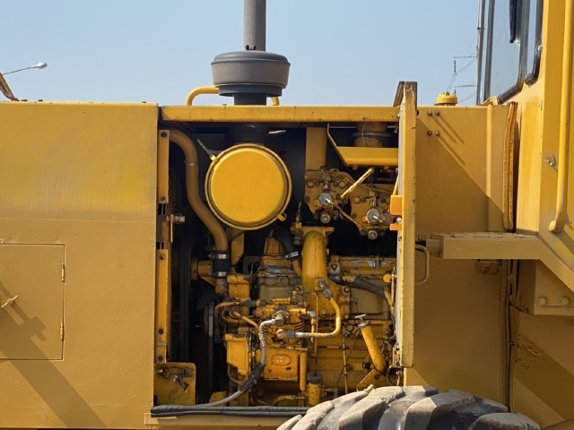 ขายรถตักล้อยาง CAT 926Z นำเข้าจากญี่ปุ่น สภาพสวยพร้อมใช้ มีVDOการทำงานครับ