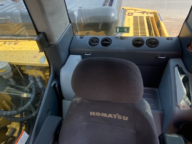 ขายรถขุด KOMATSU PC130-8 นำเข้าจากญี่ปุ่น พร้อมใช้ มีVDOการทำงานครับ