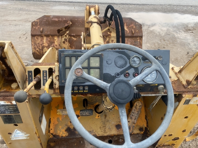 ขายรถตักล้อยาง KOMATSU 510 กรองเดี่ยว นำเข้าจากญี่ปุ่น สภาพสวยพร้อมใช้ มีVDOการทำงานครับ