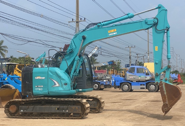 ขายรถขุด KOBELCO SK135SR-2 YY06 ปี 2011 นำเข้าจากญี่ปุ่น สภาพสวยพร้อมใช้ มีVDOการทำงานครับ ขายรถขุด KOBELCO SK135SR-2 YY06 ปี 2011 นำเข้าจากญี่ปุ่น สภาพสวยพร้อมใช้ มีVDOการทำงานครับ