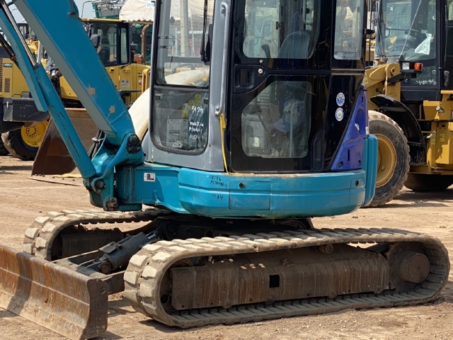 ขายรถขุด KOMATSU PC40MR-1 นำเข้าจากญี่ปุ่น สภาพสวยพร้อมใช้ มีVDOการทำงานครับ