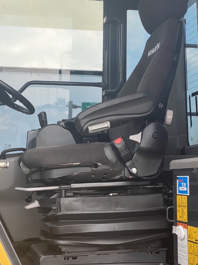 ขายรถตักล้อยาง KOMATSU WA470-7 ปี 2016 นำเข้าจากญี่ปุ่น สภาพสวยพร้อมใช้ มีVDOการทำงานครับ