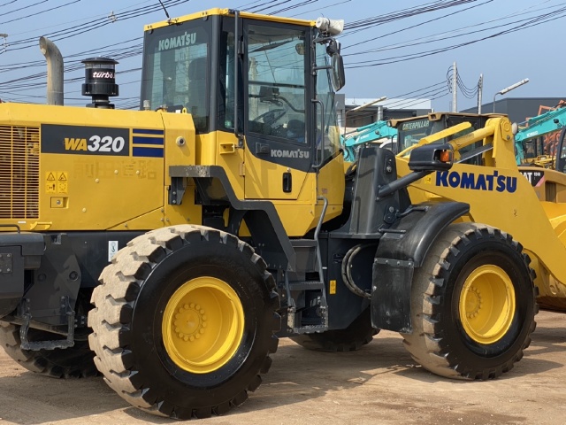 ขายรถตักล้อยาง KOMATSU WA320-7 ปี 2017 แขนยาวพิเศษ1 นำเข้าจากญี่ปุ่น สภาพสวยพร้อมใช้ มีVDOการทำงานคร