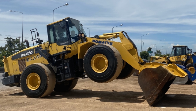 ขายรถตักล้อยาง KOMATSU WA470-7 ปี 2014 นำเข้าจากญี่ปุ่น สภาพสวยพร้อมใช้ มีVDOการทำงานครับ