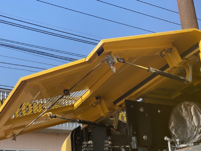 ขายรถตักล้อยาง KOMATSU WA100-6 นำเข้าจากญี่ปุ่น สภาพสวยพร้อมใช้