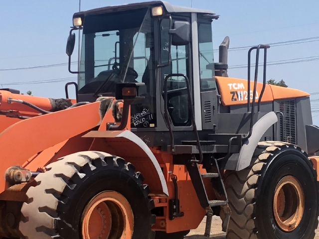 ขายรถตักล้อยาง HITACHI ZW250 (เทียบเท่า WA430-6) นำเข้าจากญี่ปุ่น สภาพสวยพร้อมใช้ มีVDOการทำงานครับ