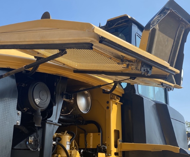 ขายรถตักล้อยาง CAT 930K (เทียบเท่า WA270-7) ปี 2014 นำเข้าจากญี่ปุ่น สภาพพร้อมใช้ มีVDOการทำงานครับ ขายรถตักล้อยาง CAT 930K (เทียบเท่า WA270-7) ปี 2014 นำเข้าจากญี่ปุ่น สภาพพร้อมใช้ มีVDOการทำงานครับ