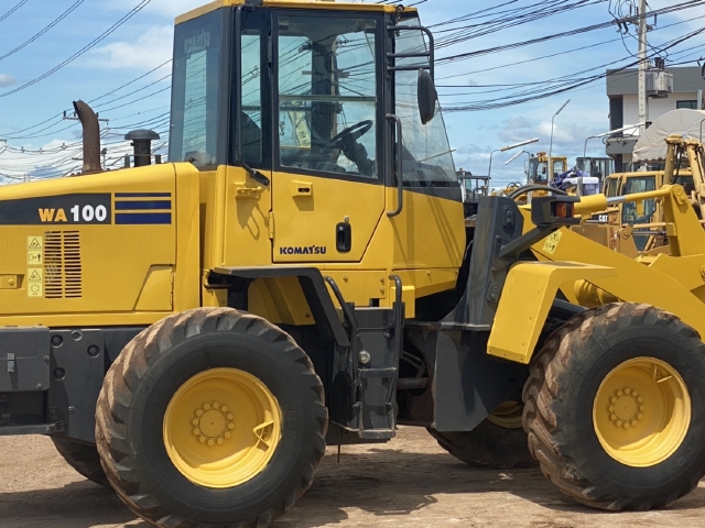 ขายรถตักล้อยาง KOMATSU WA100-6 ปี 2012 แขนยาวพิเศษ นำเข้าจากญี่ปุ่น สภาพสวยพร้อมใช้ มีVDOการทำงานครั