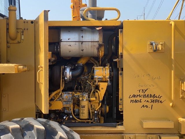 ขายรถตักล้อยาง CAT 926Z นำเข้าจากญี่ปุ่น สภาพสวยพร้อมใช้ มีVDOการทำงานครับ