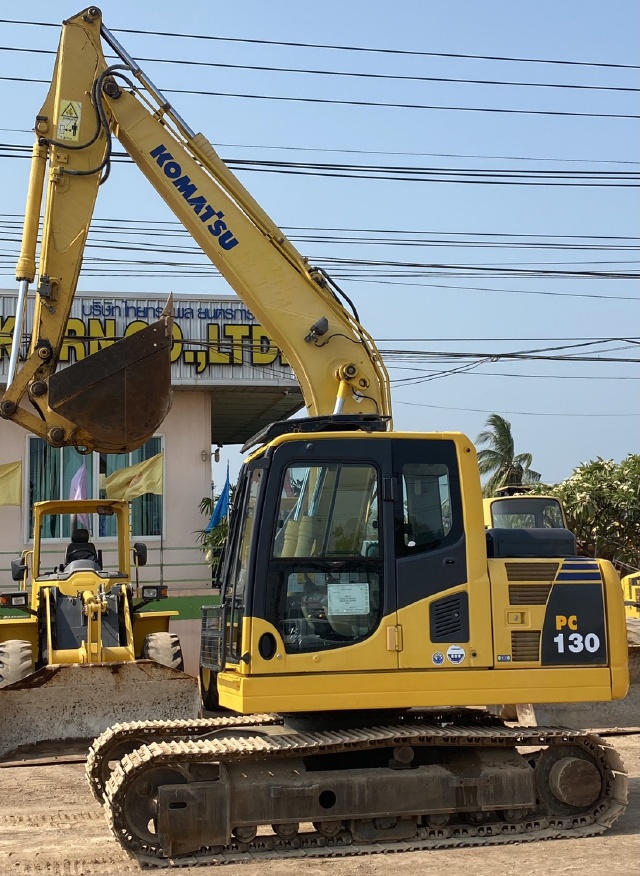 ขายรถขุด KOMATSU PC130-8 นำเข้าจากญี่ปุ่น พร้อมใช้ มีVDOการทำงานครับ