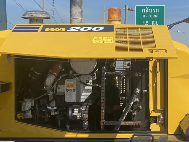 ขายรถตักล้อยาง KOMATSU WA200-7 ปี 2014 นำเข้าจากญี่ปุ่น สภาพสวยพร้อมใช้ มีVDOการทำงานครับ