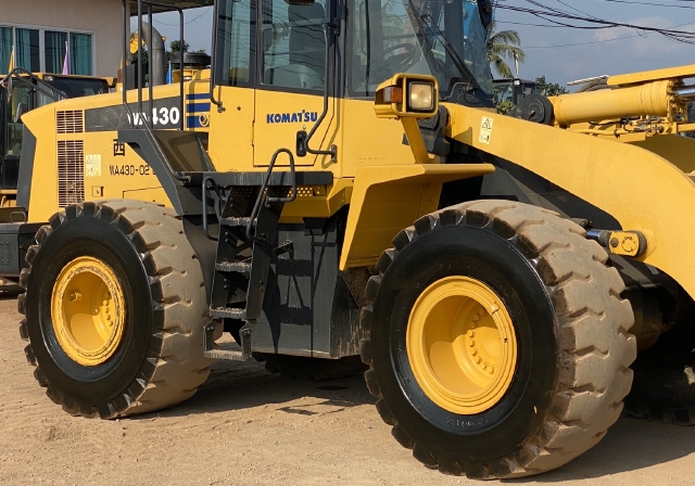 ขายรถตักล้อยาง KOMATSU WA430-6 นำเข้าจากญี่ปุ่น สภาพสวยพร้อมใช้ มีVDOการทำงานครับ