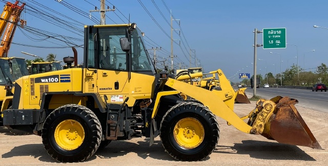 ขายรถตักล้อยาง KOMATSU WA100-5 นำเข้าจากญี่ปุ่น พร้อมใช้ มีVDOการทำงานครับ ขายรถตักล้อยาง KOMATSU WA100-5 นำเข้าจากญี่ปุ่น พร้อมใช้ มีVDOการทำงานครับ