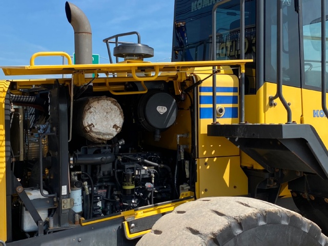 ขายรถตักล้อยาง KOMATSU WA380-6 นำเข้าจากญี่ปุ่น พร้อมใช้ มีVDOการทำงานครับ