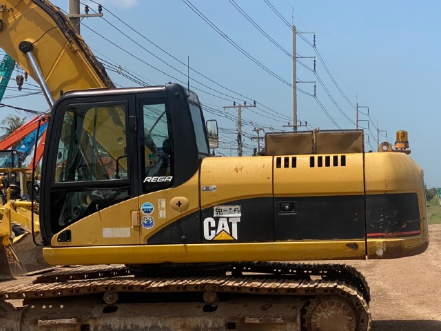 ขายรถขุด CAT 320D ปี 2010 หัวคีบไม้ นำเข้าจากญี่ปุ่น พร้อมใช้ มีVDOการทำงานครับ