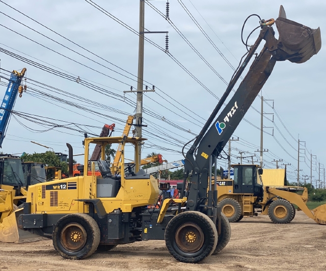 ขายรถตักล้อยาง KOMATSU WR12-6 (เทียบเท่า WA100-6) ปี 2014 นำเข้าจากญี่ปุ่น สภาพสวยพร้อมใช้ มีVDOการท