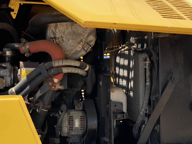 ขายรถตักล้อยาง KOMATSU WA100-6 ปี 2012 แขนยาวพิเศษ นำเข้าจากญี่ปุ่น สภาพสวยพร้อมใช้ มีVDOการทำงานครั