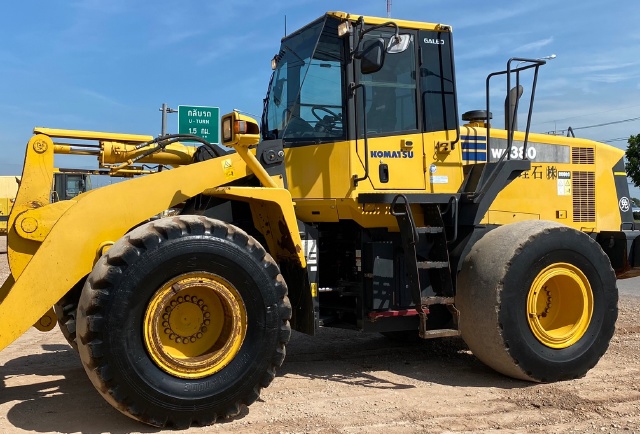 ขายรถตักล้อยาง KOMATSU WA380-6 นำเข้าจากญี่ปุ่น พร้อมใช้ มีVDOการทำงานครับ