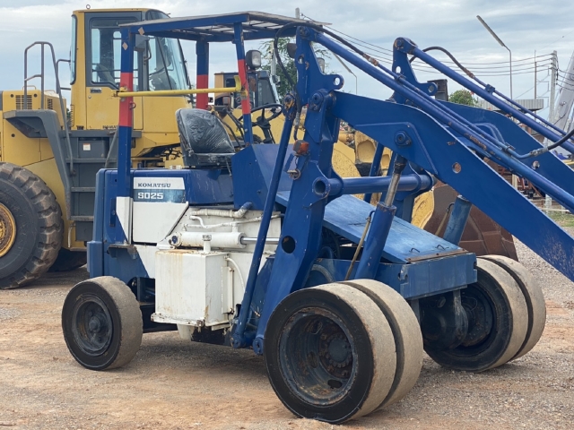 ขายรถตักล้อยาง KOMATSU SD25-3 นำเข้าจากญี่ปุ่น สภาพสวยพร้อมใช้ มีVDOการทำงานครับ