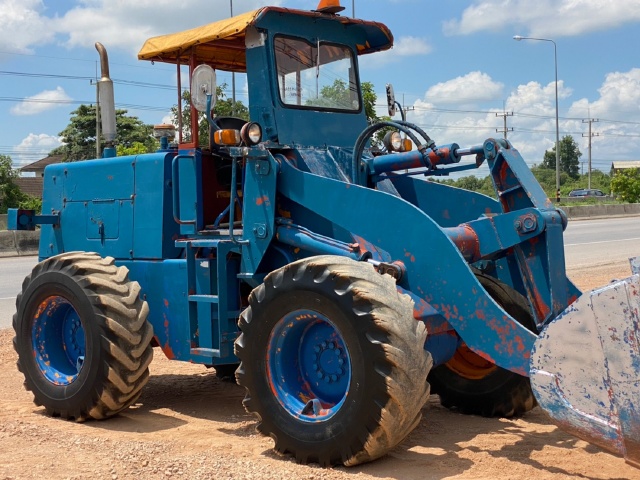 ขายรถตักล้อยาง KOMATSU 510 นำเข้าจากญี่ปุ่น สภาพสวยพร้อมใช้ มีVDOการทำงานครับ