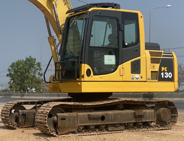 ขายรถขุด KOMATSU PC130-8 นำเข้าจากญี่ปุ่น พร้อมใช้ มีVDOการทำงานครับ