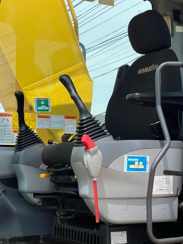 ขายรถขุด KOMATSU PC200LC-7 อาร์มยาวพิเศษ 15 เมตร นำเข้าจากญี่ปุ่น สภาพสวยพร้อมใช้ มีVDOการทำงานครับ