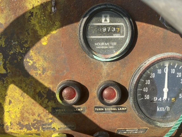 ขายรถตักล้อยาง KOMATSU 510 กรองเดี่ยว นำเข้าจากญี่ปุ่น สภาพพร้อมใช้ มีVDOการทำงานครับ
