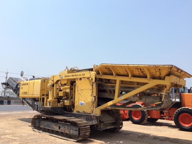 ขายรถปรับสภาพดิน KOMATSU BZ200-1 นำเข้าเองจากญี่ปุ่น สภาพสวยพร้อมใช้ ขายรถปรับสภาพดิน KOMATSU BZ200-1 นำเข้าเองจากญี่ปุ่น สภาพสวยพร้อมใช้
