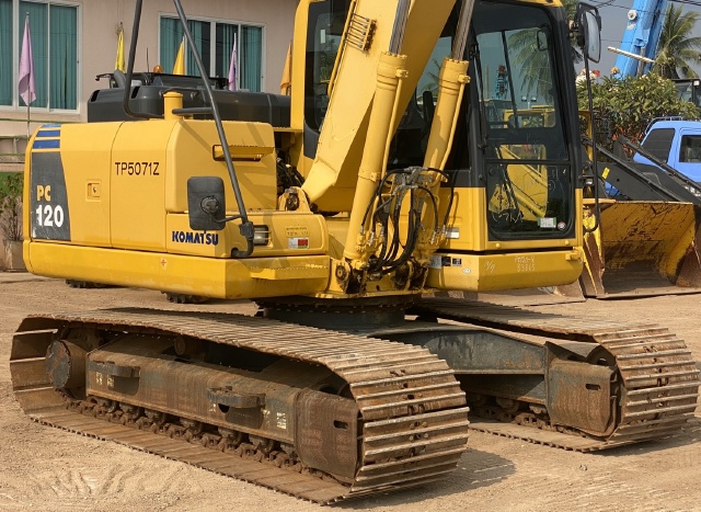 ขายรถขุด KOMATSU PC120-8 ปี 2011 นำเข้าจากญี่ปุ่น สภาพสวยพร้อมใช้ มีVDOการทำงานครับ
