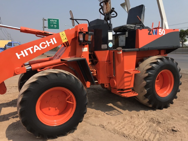 ขายรถตักล้อยาง HITACHI LX30 (เทียบเท่า WA50) นำเข้าจากญี่ปุ่น สภาพสวยพร้อมใช้ มีVDOการทำงานครับ