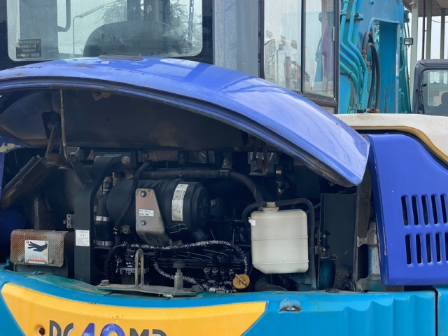 ขายรถขุด KOMATSU PC40MR-1 นำเข้าจากญี่ปุ่น สภาพสวยพร้อมใช้ มีVDOการทำงานครับ