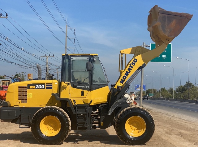 ขายรถตักล้อยาง KOMATSU WA200-7 ปี 2014 นำเข้าจากญี่ปุ่น สภาพสวยพร้อมใช้ มีVDOการทำงานครับ ขายรถตักล้อยาง KOMATSU WA200-7 ปี 2014 นำเข้าจากญี่ปุ่น สภาพสวยพร้อมใช้ มีVDOการทำงานครับ