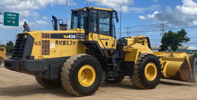 ขายรถตักล้อยาง KOMATSU WA430-6 นำเข้าจากญี่ปุ่น สภาพสวยพร้อมใช้ มีVDOการทำงานครับ ขายรถตักล้อยาง KOMATSU WA430-6 นำเข้าจากญี่ปุ่น สภาพสวยพร้อมใช้ มีVDOการทำงานครับ
