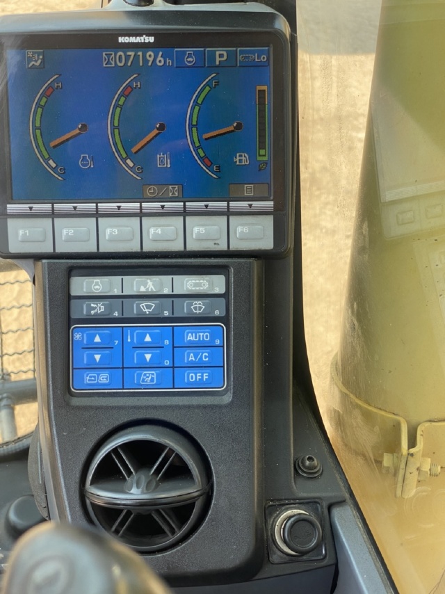 ขายรถขุด KOMATSU PC130-8 นำเข้าจากญี่ปุ่น พร้อมใช้ มีVDOการทำงานครับ
