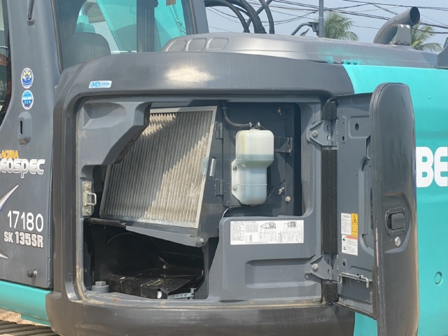 ขายรถขุด KOBELCO SK135SR-2 YY06 ปี 2011 นำเข้าจากญี่ปุ่น สภาพสวยพร้อมใช้ มีVDOการทำงานครับ