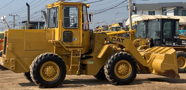 ขายรถตักล้อยาง CAT 926Z นำเข้าจากญี่ปุ่น สภาพสวยพร้อมใช้ มีVDOการทำงานครับ