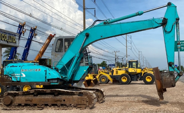 ขายรถขุด KOBELCO SK200LC MARK 5 SUPER แม่เหล็ก นำเข้าจากญี่ปุ่น พร้อมใช้ มีVDOการทำงานครับ ขายรถขุด KOBELCO SK200LC MARK 5 SUPER แม่เหล็ก นำเข้าจากญี่ปุ่น พร้อมใช้ มีVDOการทำงานครับ