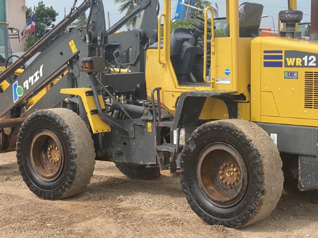 ขายรถตักล้อยาง KOMATSU WR12-6 (เทียบเท่า WA100-6) ปี 2014 นำเข้าจากญี่ปุ่น สภาพสวยพร้อมใช้ มีVDOการท