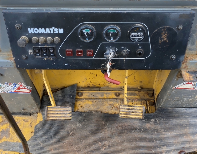 ขายรถดันดิน KOMATSU D20PLL-7E นำเข้าจากญี่ปุ่น สภาพสวยพร้อมใช้ มีVDOการทำงานครับ