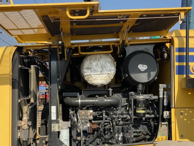 ขายรถตักล้อยาง KOMATSU WA430-6 นำเข้าจากญี่ปุ่น สภาพสวยพร้อมใช้ มีVDOการทำงานครับ