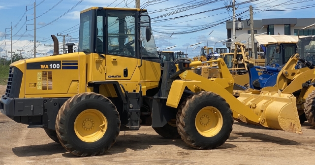 ขายรถตักล้อยาง KOMATSU WA100-6 ปี 2012 แขนยาวพิเศษ นำเข้าจากญี่ปุ่น สภาพสวยพร้อมใช้ มีVDOการทำงานครั ขายรถตักล้อยาง KOMATSU WA100-6 ปี 2012 แขนยาวพิเศษ นำเข้าจากญี่ปุ่น สภาพสวยพร้อมใช้ มีVDOการทำงานครั