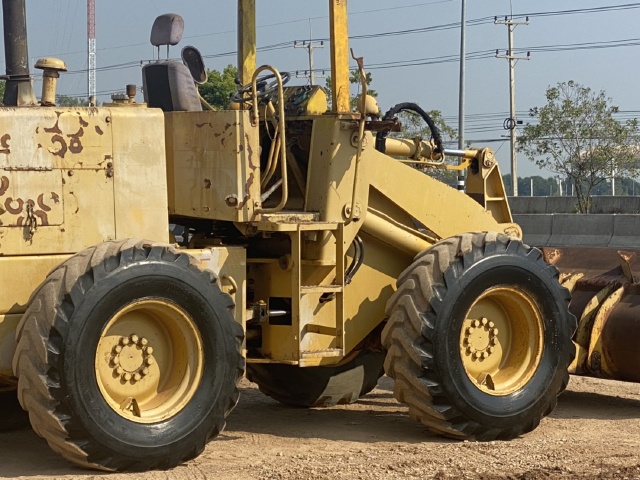ขายรถตักล้อยาง KOMATSU 510 กรองเดี่ยว นำเข้าจากญี่ปุ่น สภาพพร้อมใช้ มีVDOการทำงานครับ